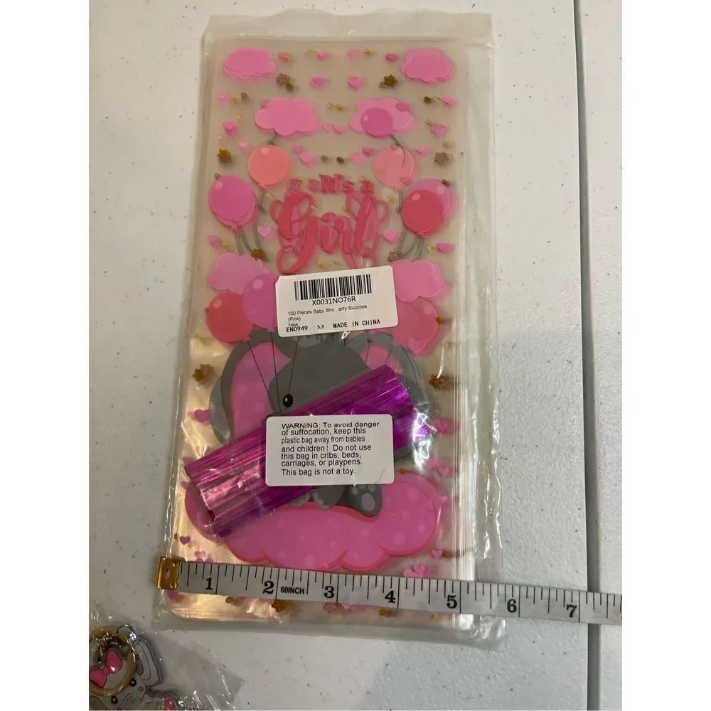 It’s a Girl Elephant gift bags and 11 matching keychains NWT
